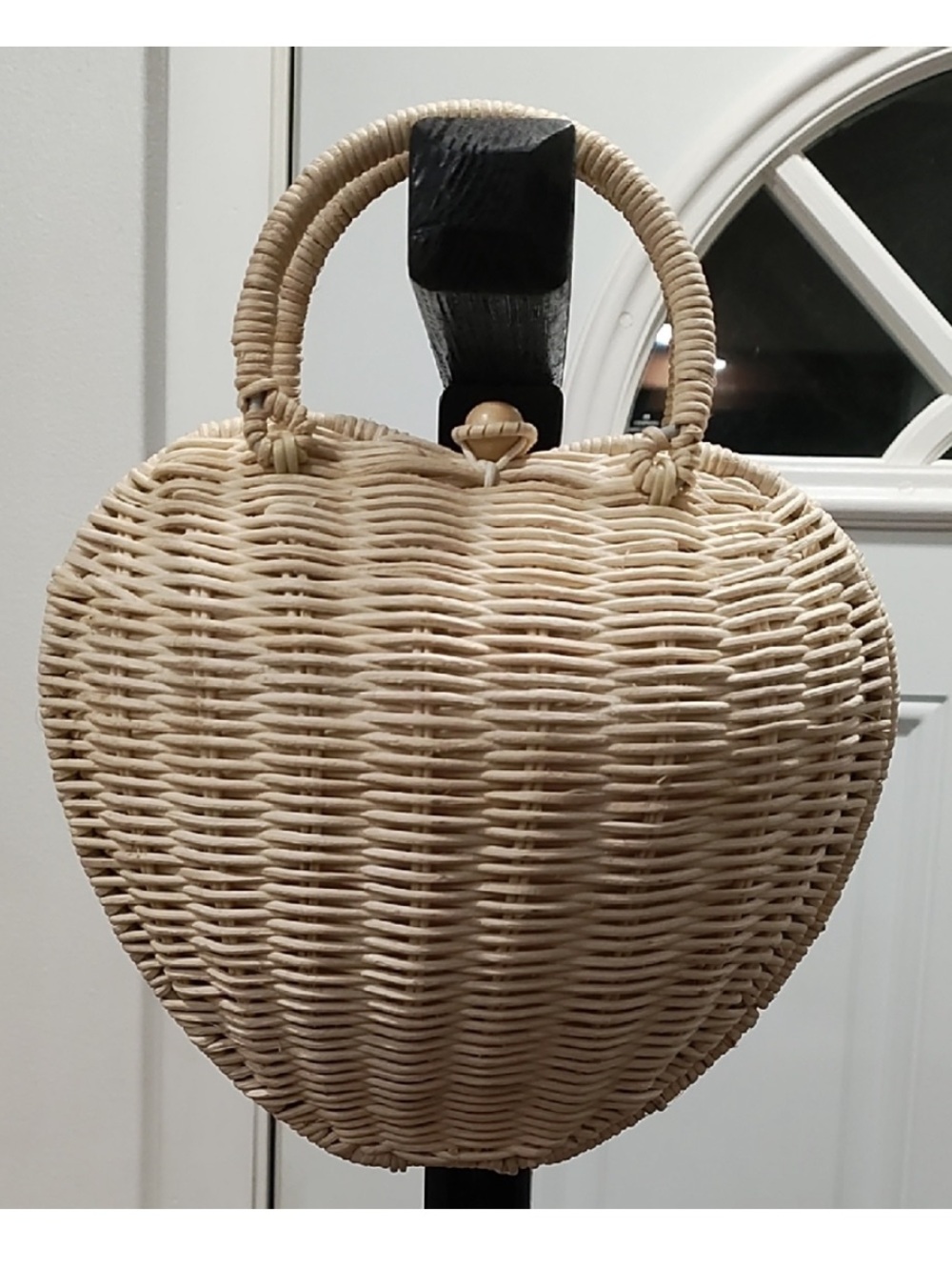 Woven Heart-Shaped Straw Handbag